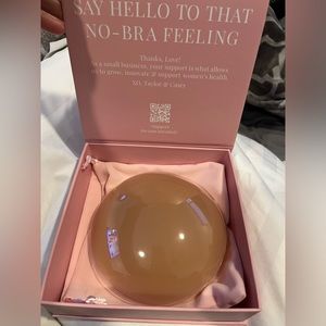 Cakes bra in caramel color NIB never worn +ddd+ size